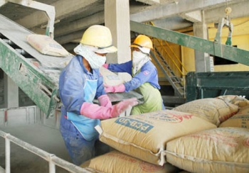 Doanh nghiệp thép tăng trưởng ấn tượng, doanh nghiệp xi măng có sự phân hóa
